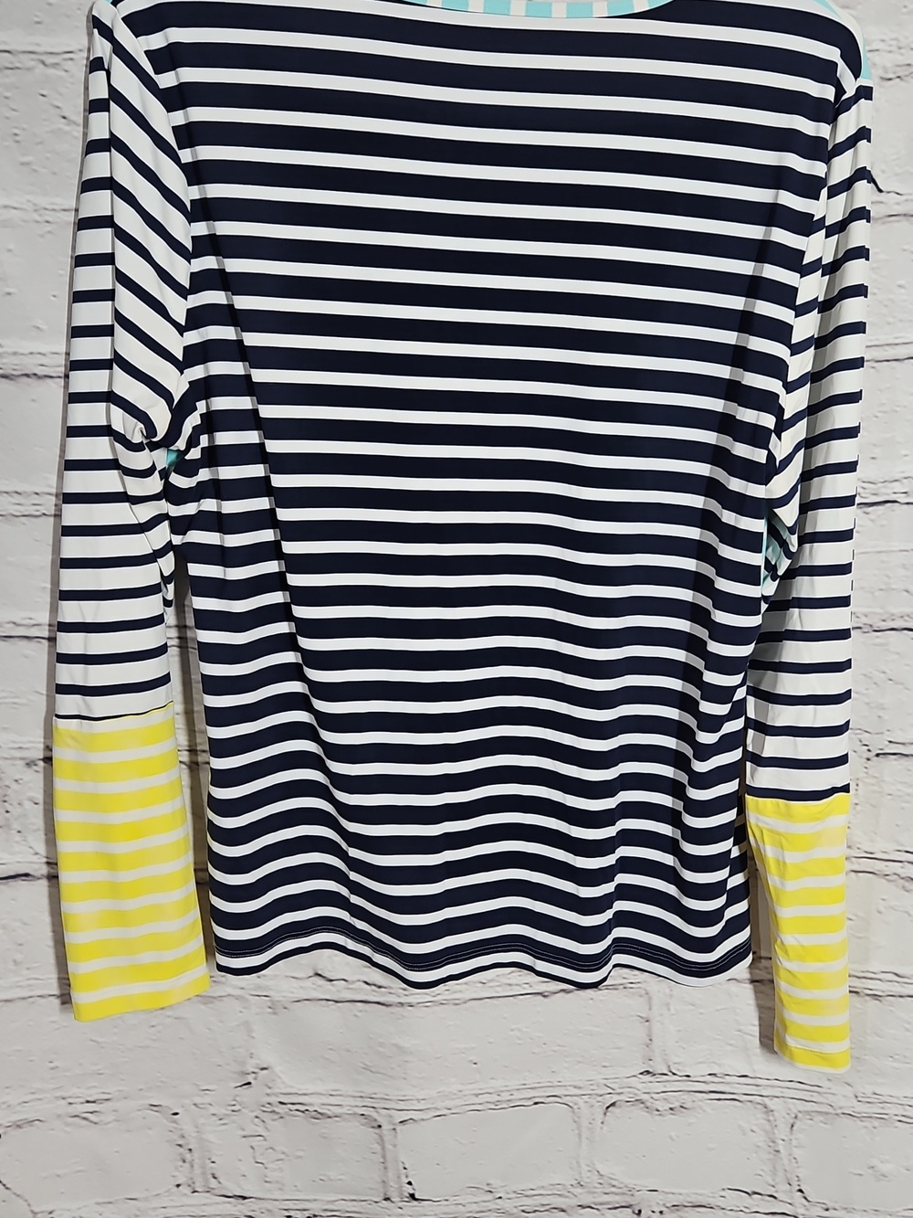 Lands End Sun Shirt - Picture 2 of 5